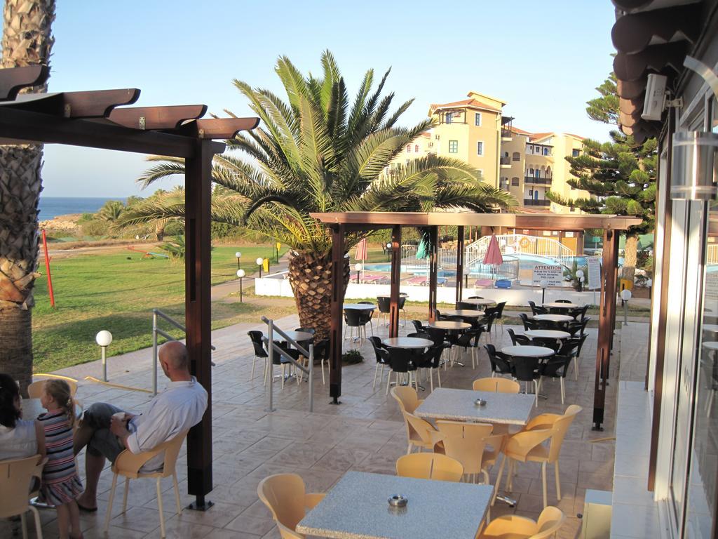 Astreas Beach Hotel Apartments Protaras Extérieur photo