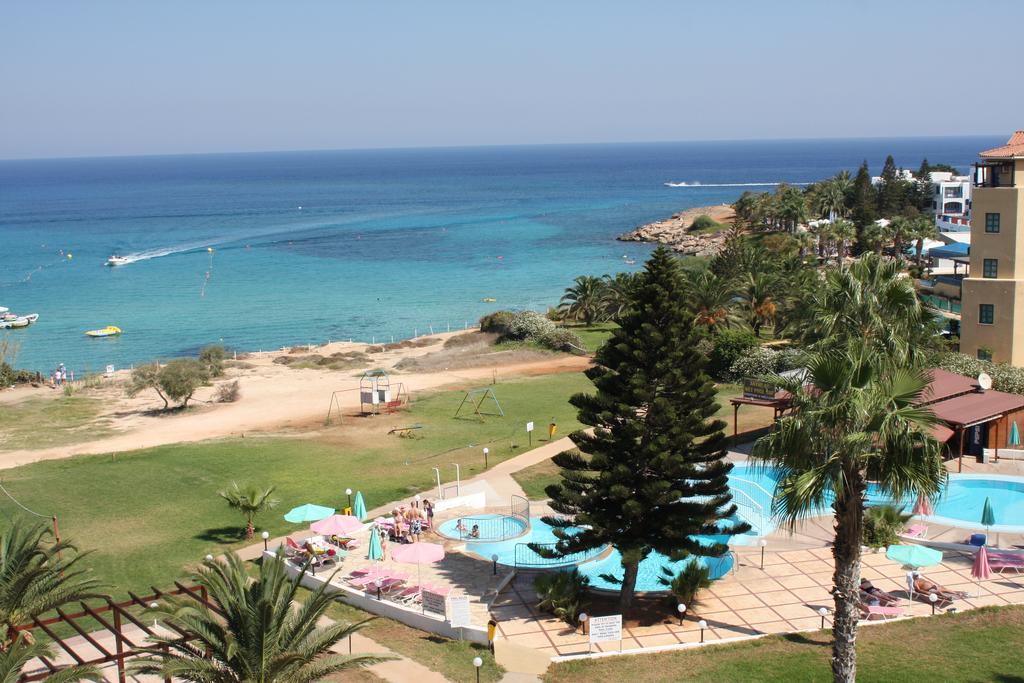 Astreas Beach Hotel Apartments Protaras Extérieur photo