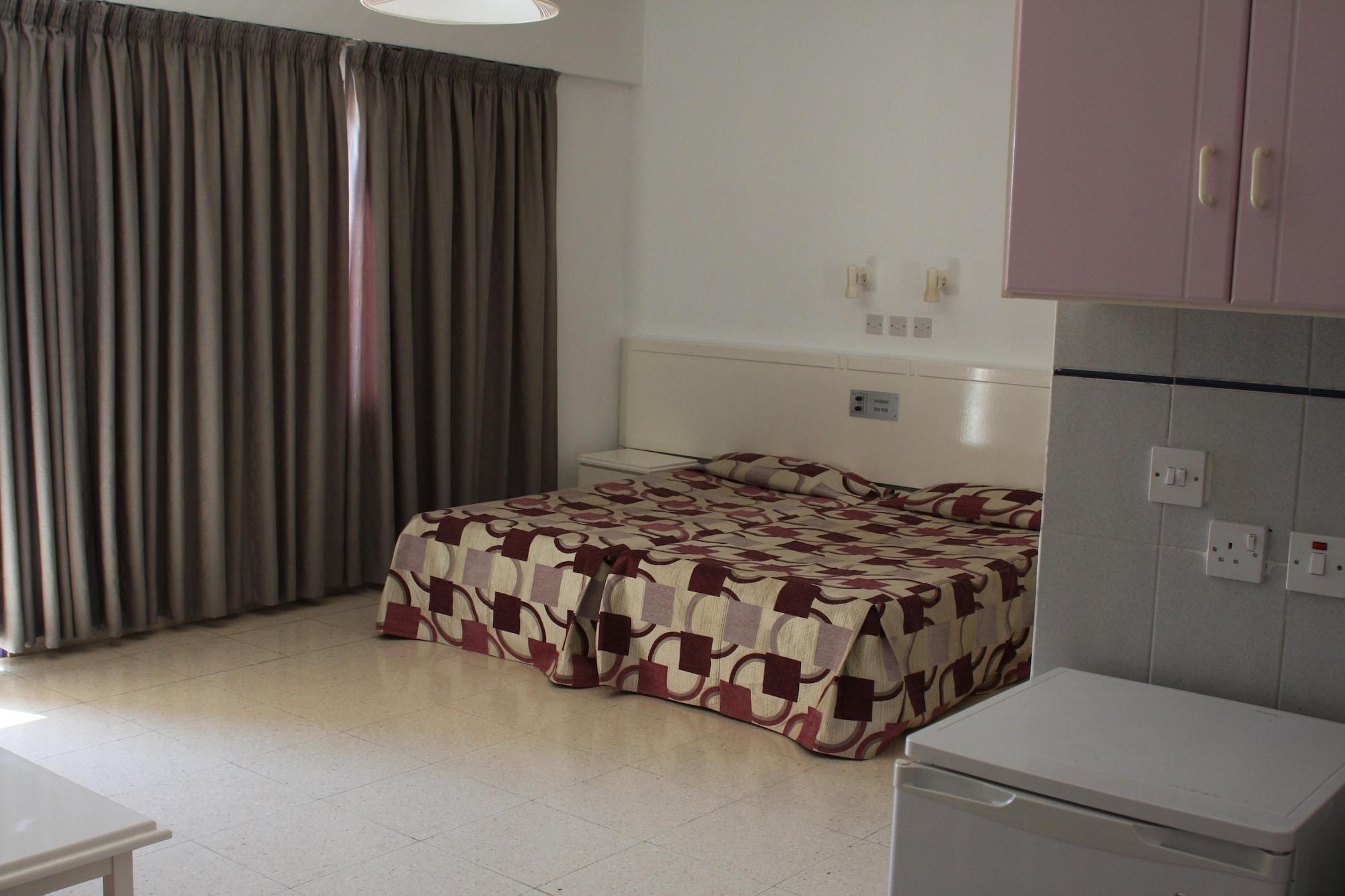 Astreas Beach Hotel Apartments Protaras Extérieur photo