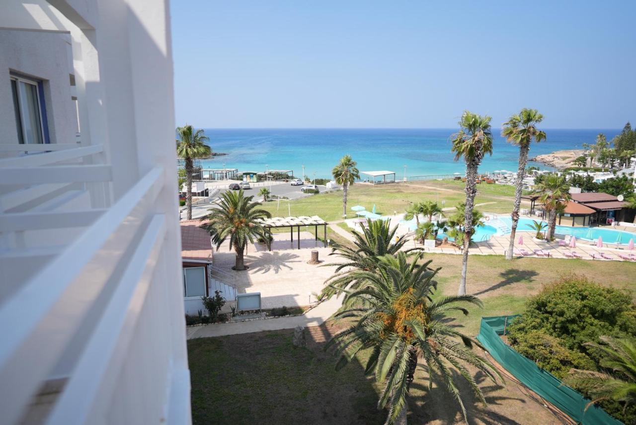 Astreas Beach Hotel Apartments Protaras Extérieur photo