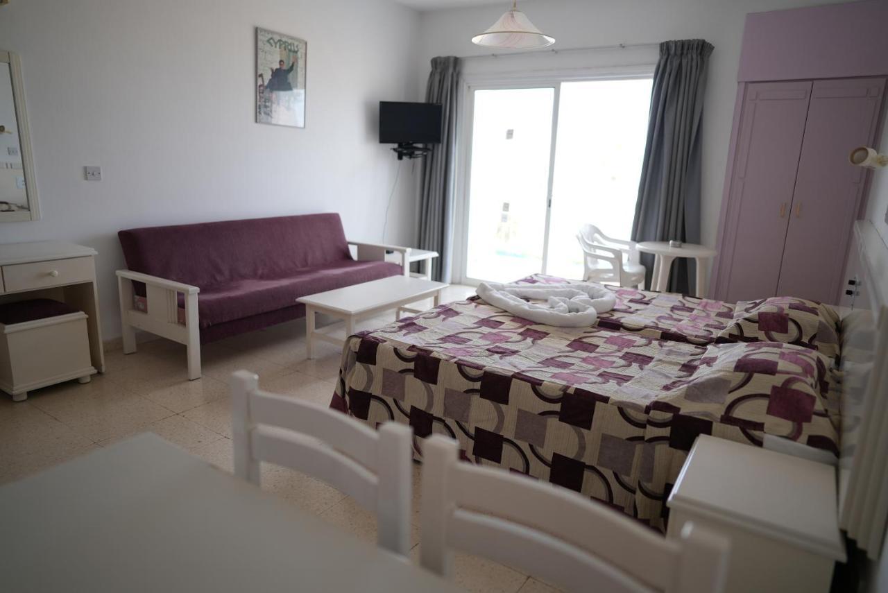 Astreas Beach Hotel Apartments Protaras Extérieur photo