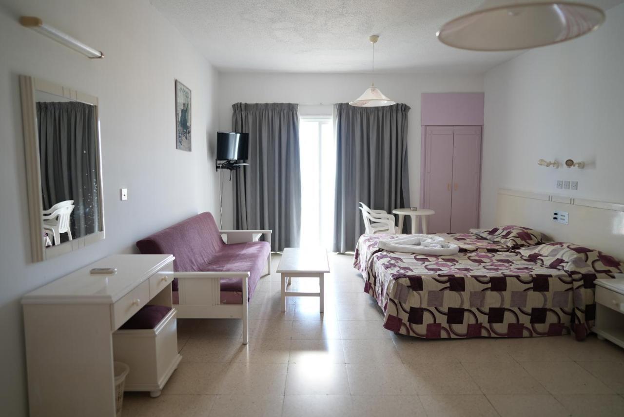 Astreas Beach Hotel Apartments Protaras Extérieur photo